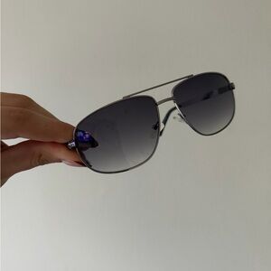 Stylish Black Aviator Sunglasses